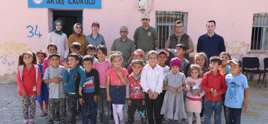 Iğdır'ın köylerindeki öğrencilere doğa bilinci aşılanıyor