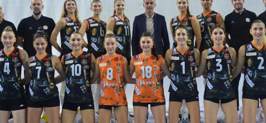 Sakarya Voleybol'da hedef Sultanlar Ligi'ne yükselmek