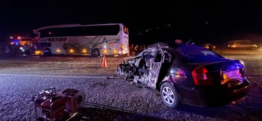 Muğla'da otobüsle otomobil çarpıştı: 1 ölü