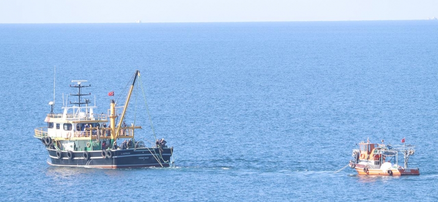 Kocaeli'de alabora olan tekne bulunduğu yerden çıkarıldı