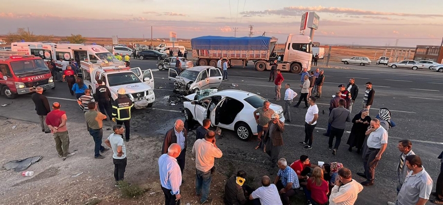 Adıyaman'da zincirleme kaza: 11 yaralı