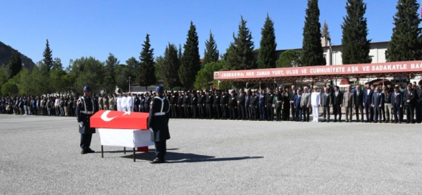 Muğla'da trafik kazasında yaralanan uzman çavuş hayatını kaybetti