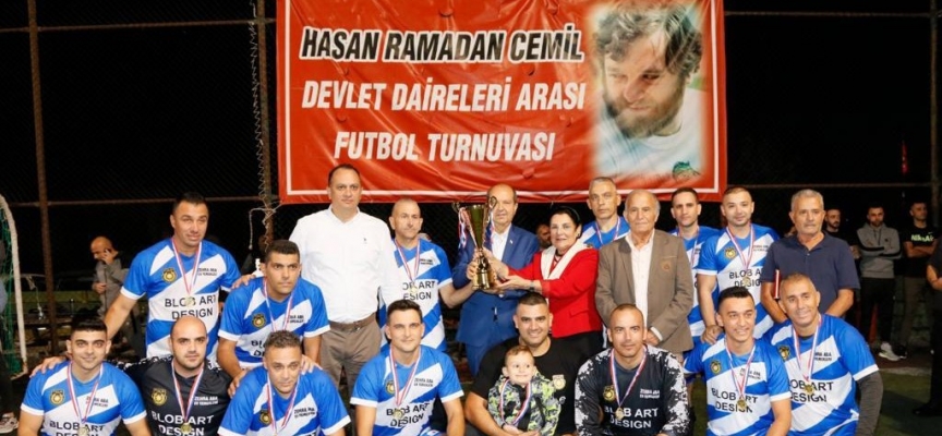 Cumhurbaşkanı Tatar, 12. Hasan Ramadan Cemil Devlet Daireleri Arası Halı Saha Futbol Turnuvası etkinliğine katıldı