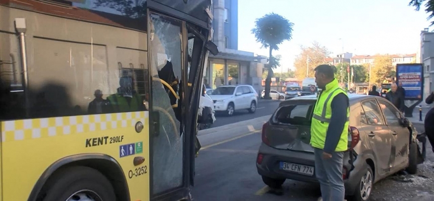 Kontrolden çıkan İETT otobüsü araçlara ve müze duvarına çarptı