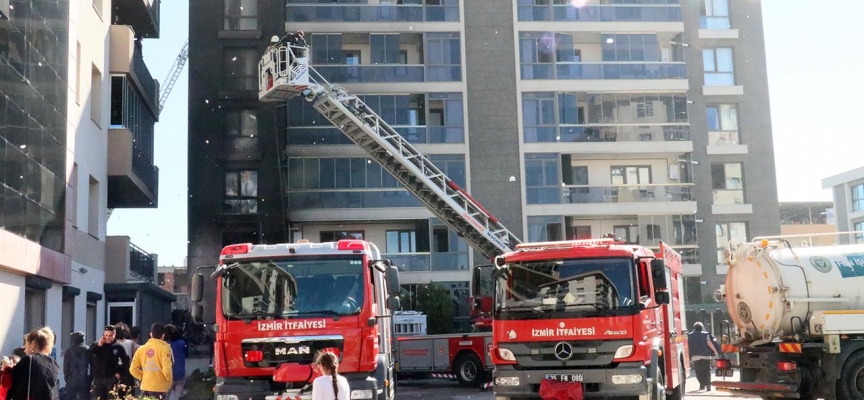 İzmir'de yurt yangını: 5 öğrenci hastaneye kaldırıldı