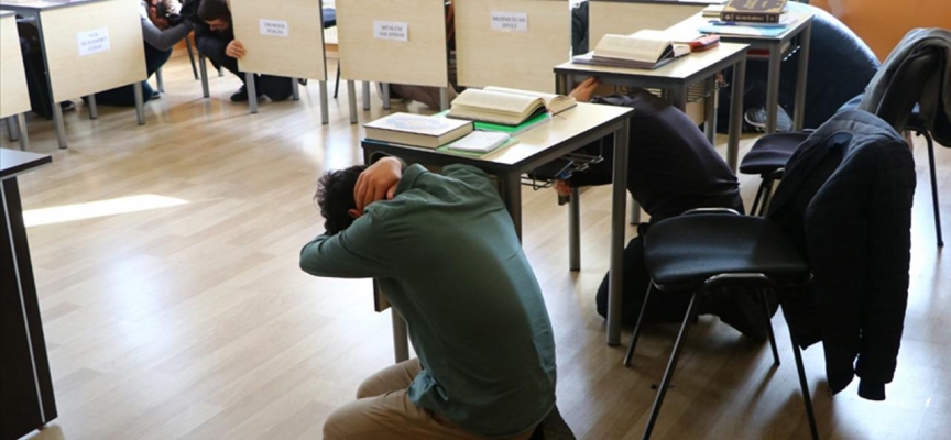 Bugün ülke genelinde saat 18.57'de deprem tatbikatı yapılacak