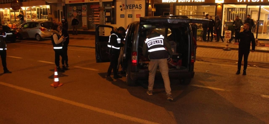 Bafra'da polis ekiplerince sabit yol ve şok uygulaması yapıldı