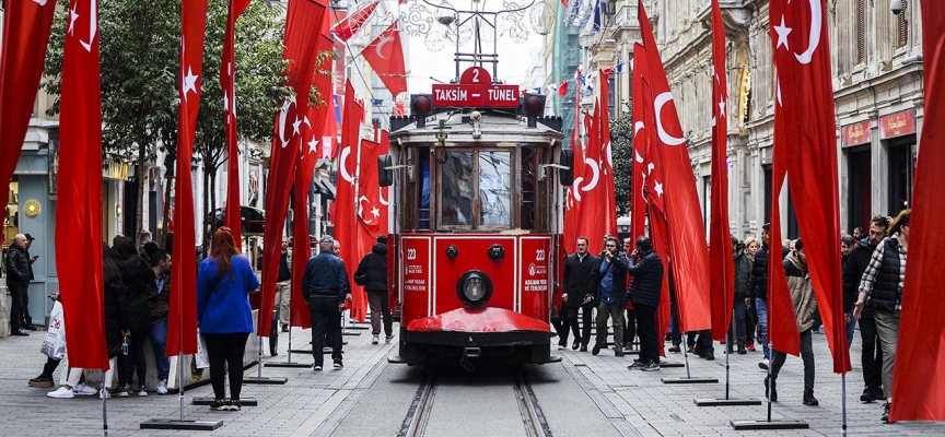 Mehmetçik şehitlerin kanını yerde bırakmadı