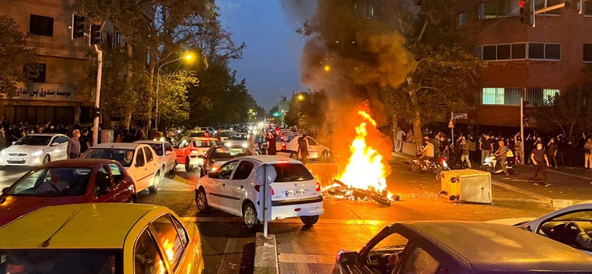 İran'daki üniversitelerde Mahsa Emini protestoları devam etti