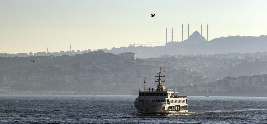 İstanbul'da deniz ulaşımına hava muhalefeti engeli