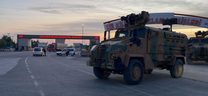 Kilis'te sınır kapısı bölgesine roketli saldırı: 1 asker ve 4 polis yaralandı