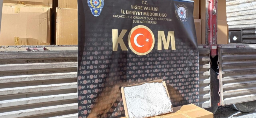 Niğde'de 3 milyon 250 bin dolu makaron ele geçirildi