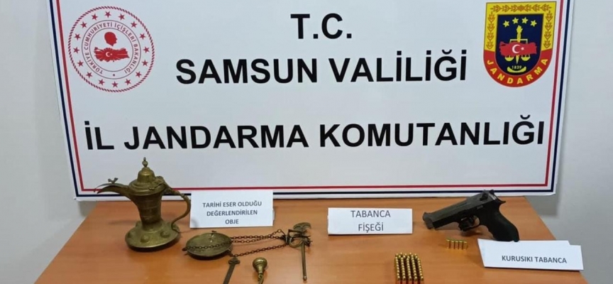 Samsun'da odunluğa gizlenmiş tarihi eserler ele geçirildi