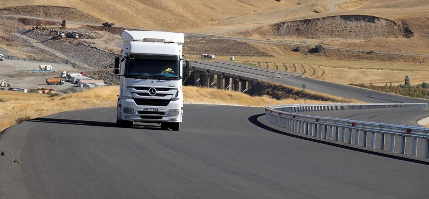 Ağrı-Hamur-Tutak-Patnos Yolu bugün hizmete açılıyor