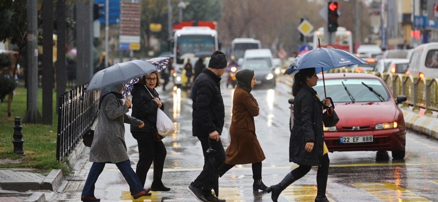 Meteoroloji uyardı: Kuvvetli yağış ve fırtına geliyor