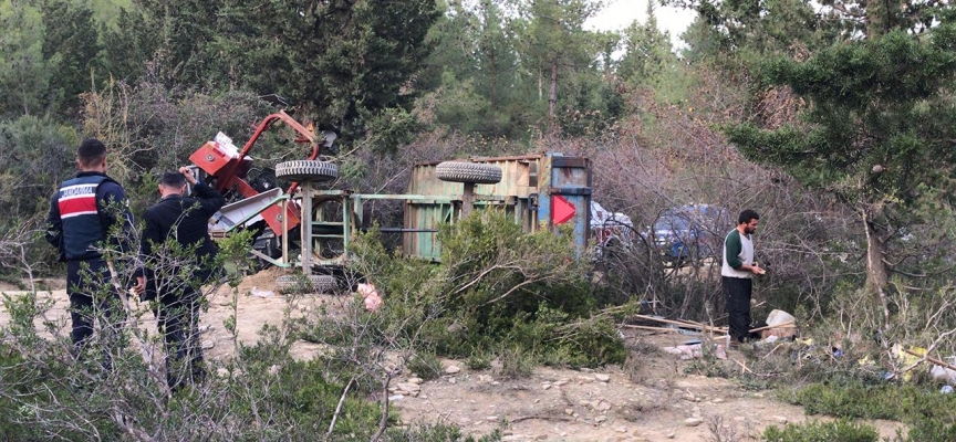 Adana'da römorklu traktör devrildi: 1 ölü, 36 yaralı