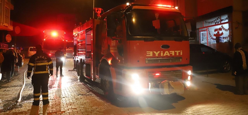 Hatay'da kullanılmayan dükkanda çıkan yangın söndürüldü