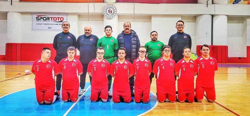 Down Sendromlular Futsal Milli Takımı kampa girdi