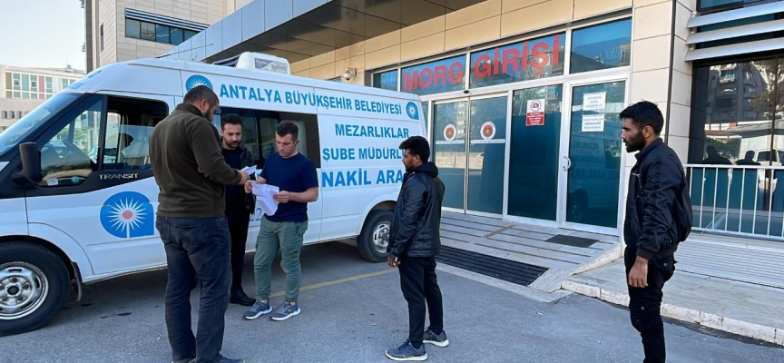 Antalya'da kanala düşen 2 yaşındaki çocuk hayatını kaybetti