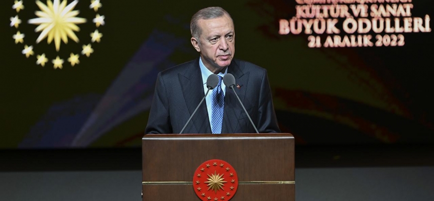 Cumhurbaşkanı Erdoğan: Sözleşmeli sanatçılarımızın kadroya geçişleriyle ilgili adımları attık