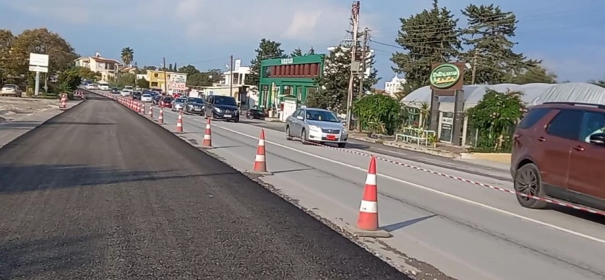 Başbakan Üstel, Bakan Arıklı ile birlikte yol çalışmasını inceledi