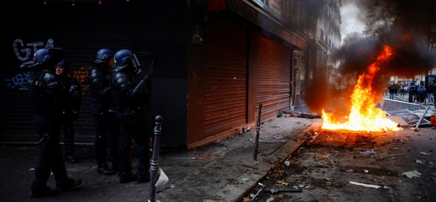 Almanya, terör örgütü PKK'nın Paris'teki şiddet eylemlerine sessiz kaldı