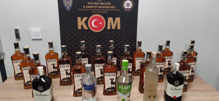 Kocaeli'de 23 şişe kaçak içki ele geçirildi