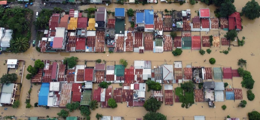 Filipinler'de şiddetli yağışın neden olduğu sellerde ölenlerin sayısı 44'e yükseldi