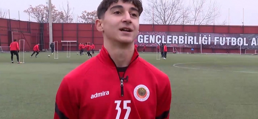 14 yaşındaki futbolcusu Can Bartu "Sinyor Can Bartu"nun izinde