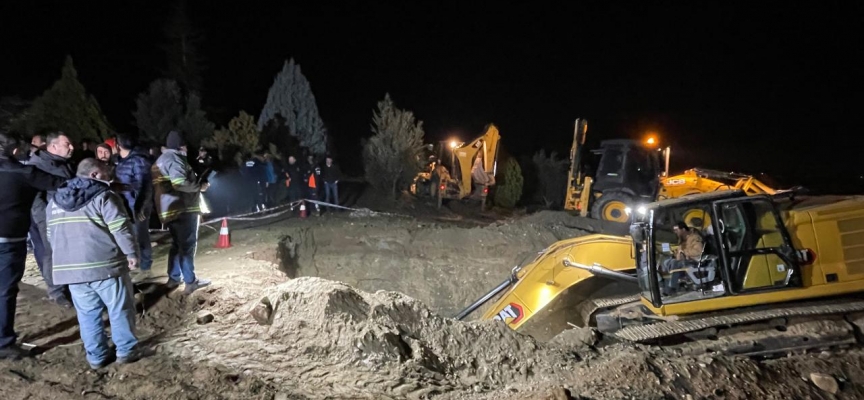 Manisa'da kuyuya düşen baba ve oğlunun cansız bedenine ulaşıldı