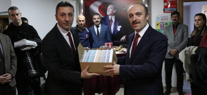 Bayburt'ta cezaevi kütüphaneleri için kitapbağış kampanyası