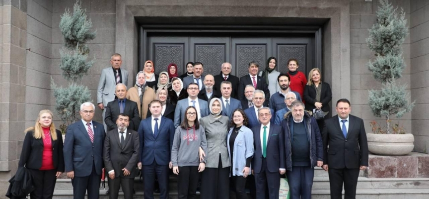 Afyonkarahisar Valisi Yiğitbaşı STK'larla buluştu