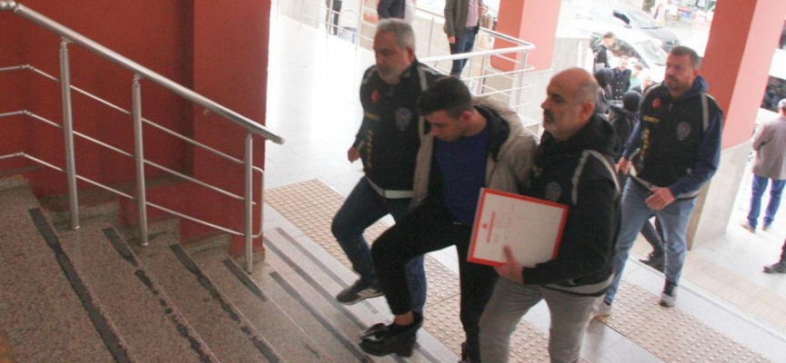 Kocaeli'de otobüs şoförünü darbeden zanlı adliyede