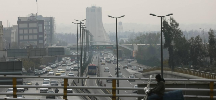 İran’da hava kirliliği nedeniyle uzaktan eğitim kararı