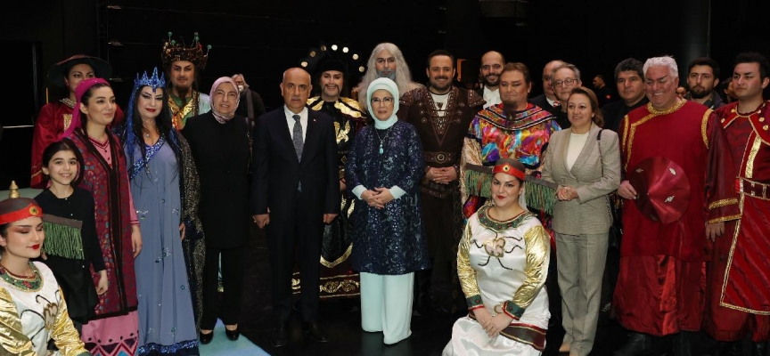 Emine Erdoğan "Turandot" operasını izledi