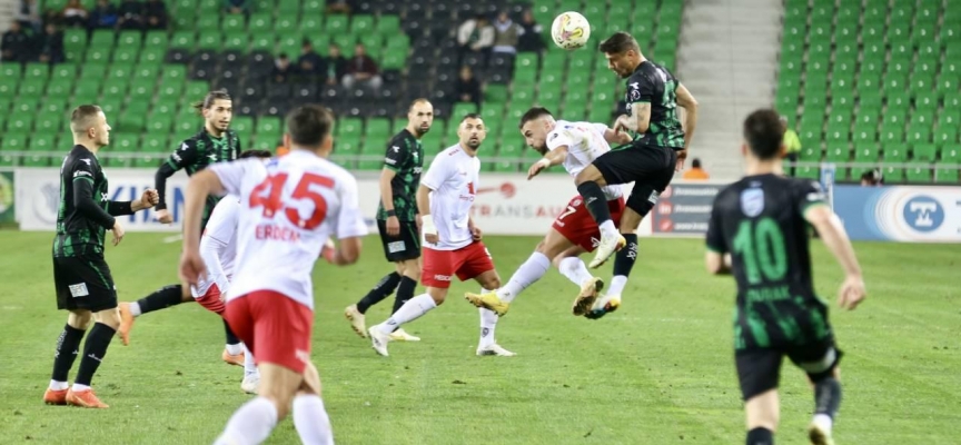 Sakaryaspor evinde kazandı