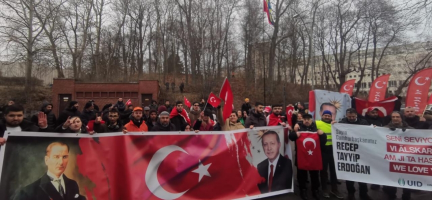 Türkler Stockholm'de buluştu: Türkiye ve Cumhurbaşkanı Erdoğan'a destek