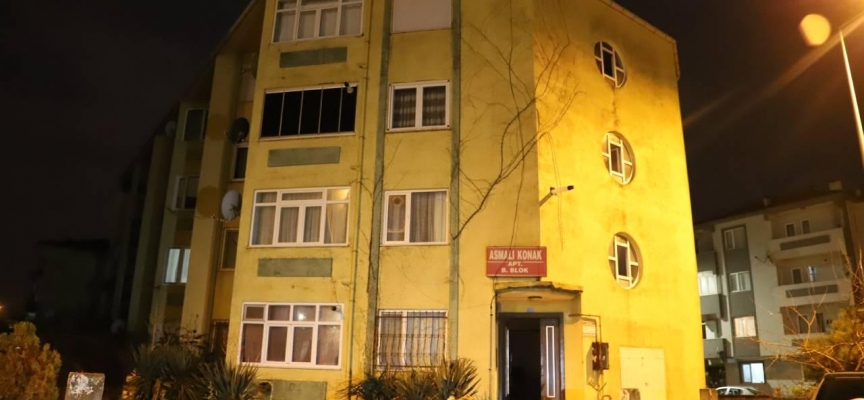 Sakarya'da hırsız bir binadaki 9 daireyi soydu