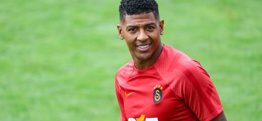 Galatasaray Patrick van Aanholt'u PSV'ye kiraladı