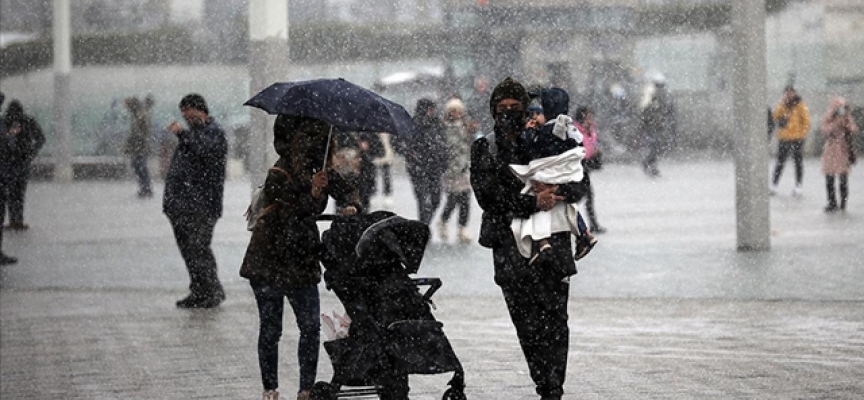 İstanbul'a "sarı" uyarı: Fırtınaya dikkat