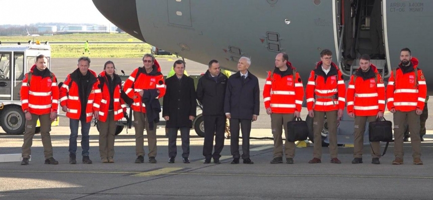 Belçika'nın deprem bölgesinde kuracağı sahra hastanesi için keşif ekibi yola çıktı