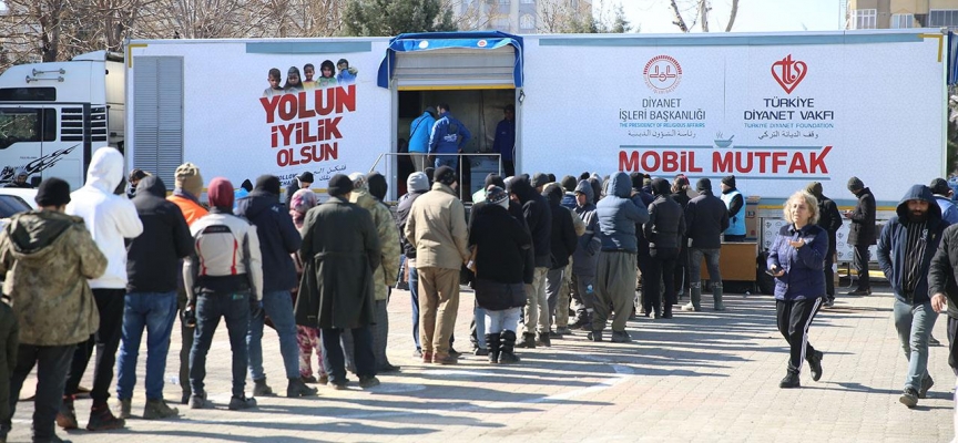 Diyanet İşleri Başkanı Erbaş: Kardeşlerimizin yanındayız