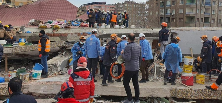 MEB'in 4 bini aşkın öğretmeni arama kurtarmada görev alıyor