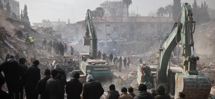 Deprem nedeniyle emekli maaşları erken ödenecek