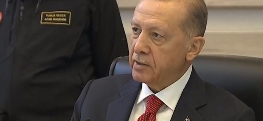 Cumhurbaşkanı Erdoğan: Konutları bir yıl içinde yeniden inşa ve ihya edeceğiz