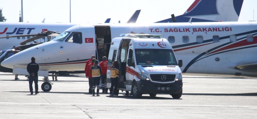 Deprem bölgelerinden İstanbul'a getirilen yaralıların tedavileri sürüyor