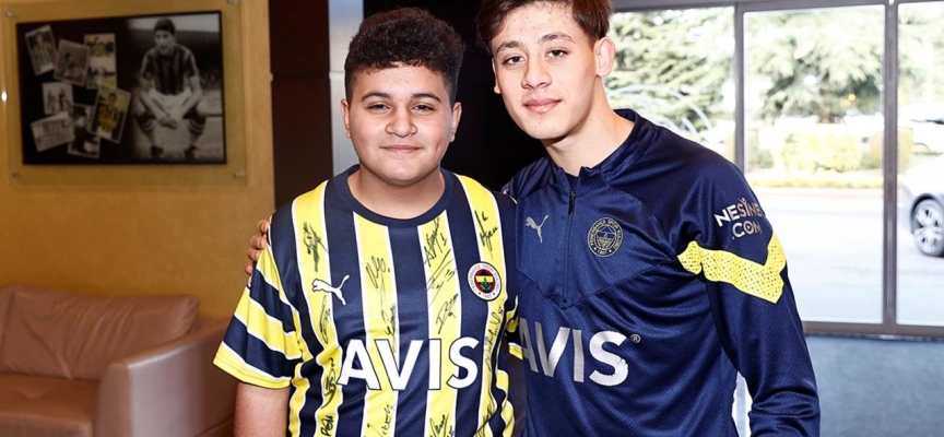 Fenerbahçe depremzede Mehmet Akif Ağaç'ı konuk etti