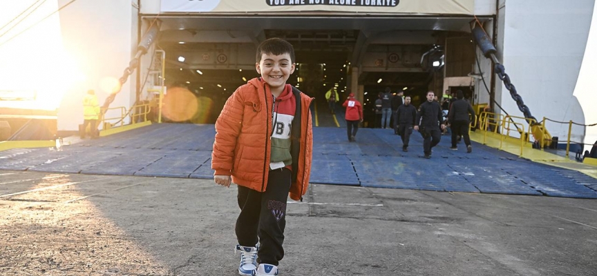 İskenderun'a gelen yolcu gemisi depremzedelere yuva oldu