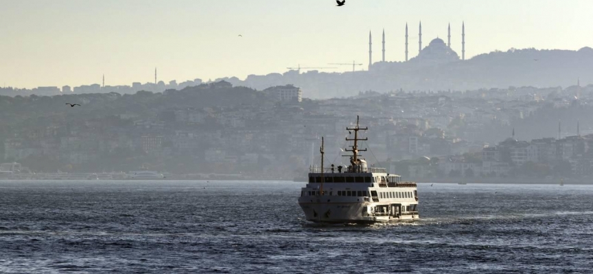 İstanbul'da vapur seferlerine sis engeli