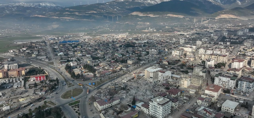 Deprem bölgesinde artçı sarsıntıların en az 2 yıl daha sürmesi bekleniyor